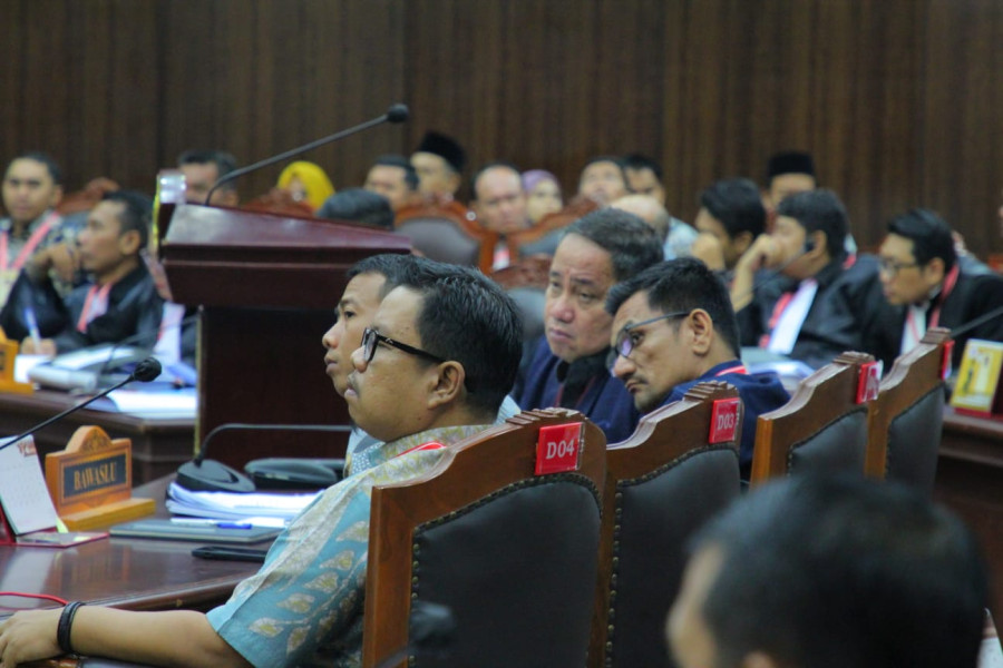 Bawaslu Riau Hadiri Sidang Pembuktian Serta Pengesahan Alat Bukti Tambahan Untuk Delapan Permohonan PHPU Legislatif