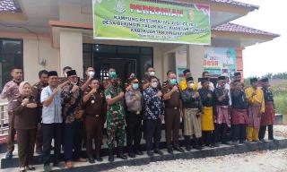 Kajari Kuansing Resmikan Kampung Restoratif Justice Pertama di Riau