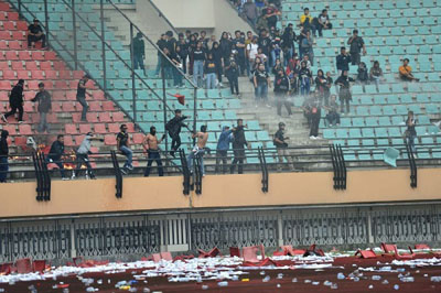 Dispora Riau Sudah Minta Manajemen PSPS Riau Ganti Kursi Stadion Utama yang Rusak