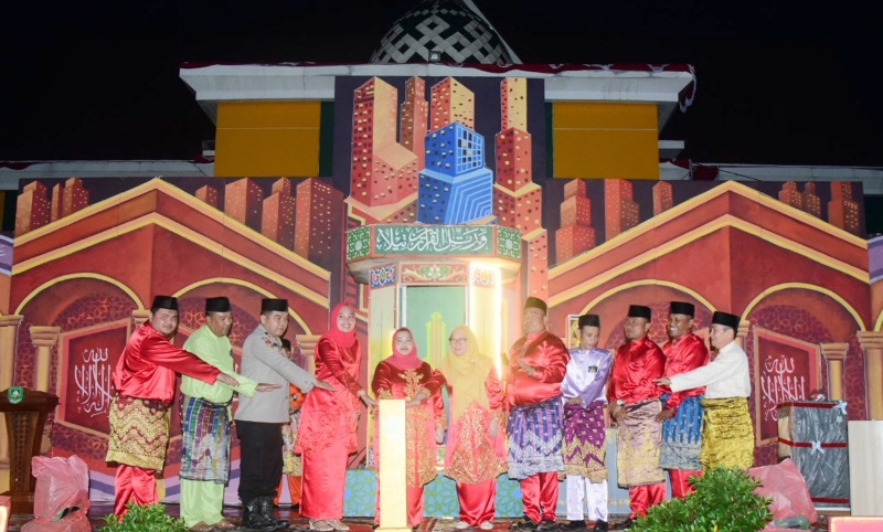 Buka MTQ Ke-5 Tingkat Kecamatan Talang Muandau, Ini Harapan Bupati Kasmarni