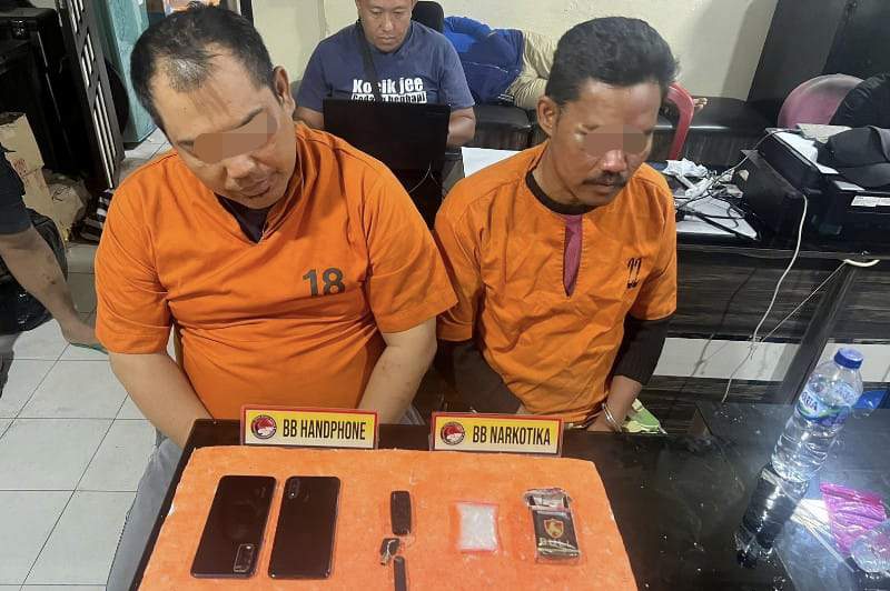 Diduga Terlibat Narkoba, Polres Inhil Ringkus Dua Oknum Polisi