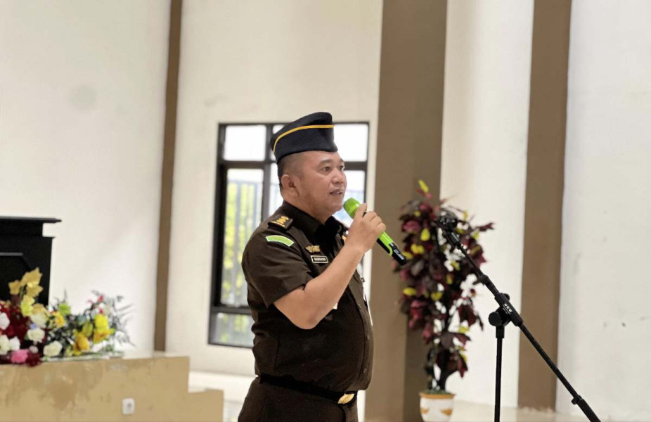 Target Raih WBK-WBBM, Plt Kajari SBB Minta Jajaran Tingkatkan Kinerja