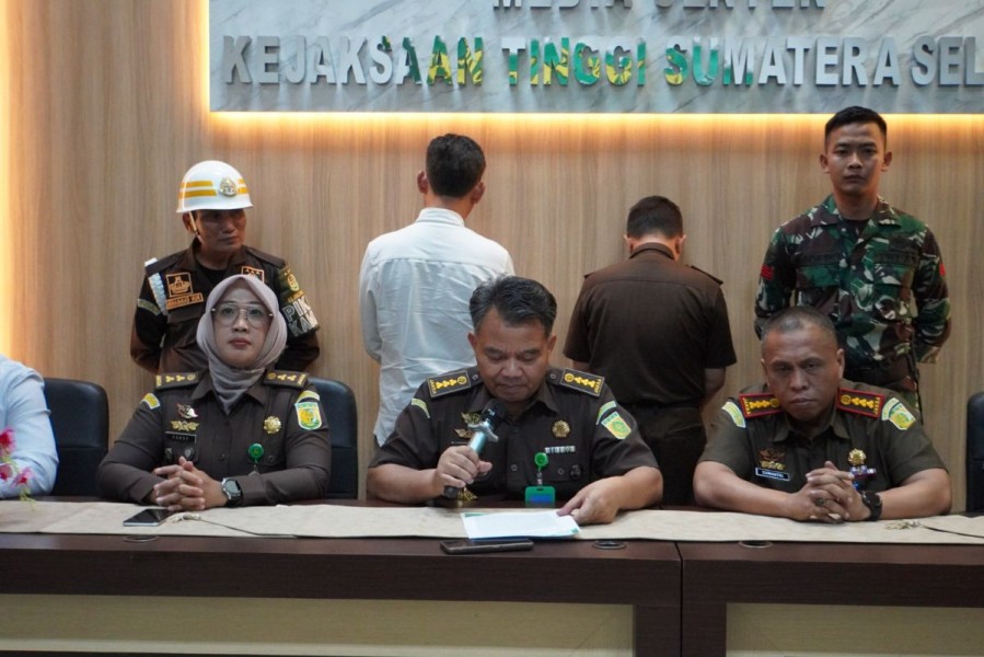 Tim Kejari Ogan Komering Ilir Amankan PNS Aktif Mengaku Jaksa