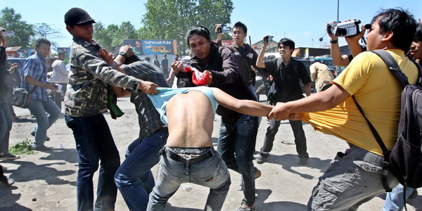 Polres Pekanbaru Janji Selidiki Pemicu Bentrokan Ratusan Mahasiswa Universitas Riau
