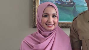 Sumringah Usai Dilamar Afif Kalla