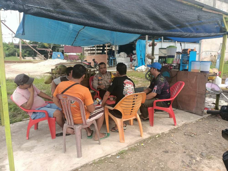 Polsek Lubuk Dalam Cooling System Beri Himbauan Kamtibmas di Kampung Rawang Kao Barat