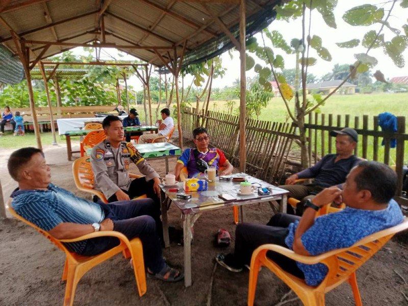 Pasca Pleno PPK, Personil Polsek Lubuk Dalam Ajak Seluruh Warga Tetap Jaga Keamanan dan Kerukunan