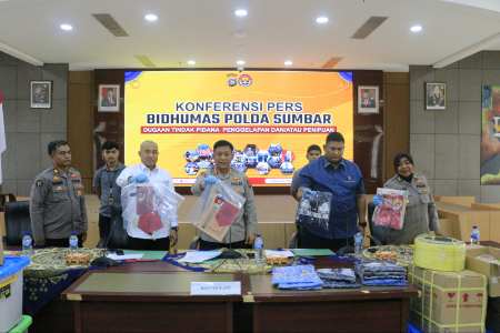 Pamer Foto Tumpukan Uang dan Punya Warisan Rp 5 Triliun, Pria Ngaku Keturunan Keraton Diamankan Polisi