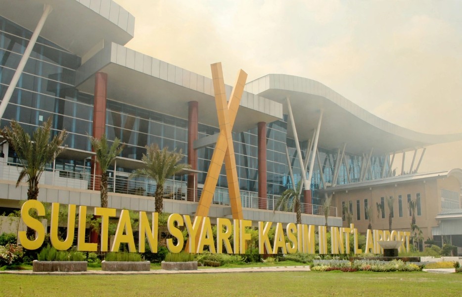 Kabut Asap Parah Selimuti Pekanbaru, 2 Penerbangan dari Jakarta Gagal Mendarat di SSK II