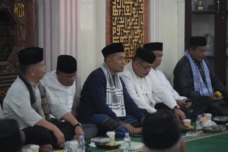 Jaga Silaturahmi dengan Masyarakat, Bupati Kuansing Kembali Laksanakan Program Subuh Berkah