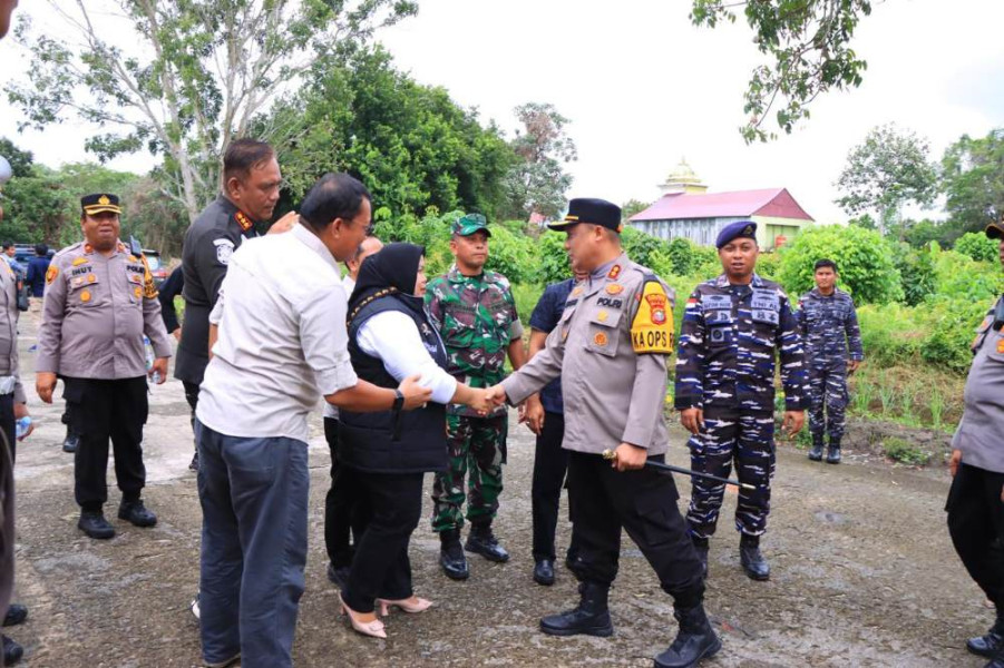 Jaga Stabilitas Sosial Pasca Gelaran Pilkada, Kapolres Rohil bersama KPU Kabupaten Cooling System di Bagan Siapiapi
