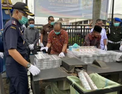 Bea Cukai Tembilahan Musnahkan BMMN Senilai Rp 7,6 M