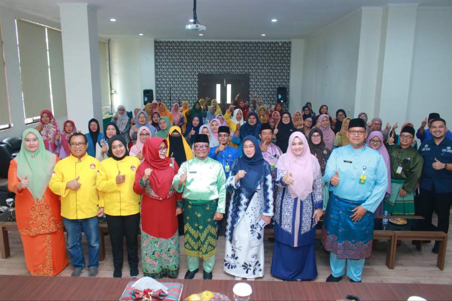 Balita Stunting di Tumang Terima Bantuan Makanan Tambahan dari BRK Syariah