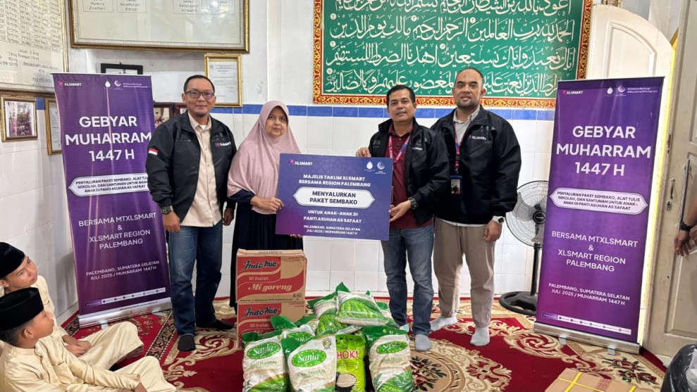 Gebyar Berbagi Muharram 1447H, Karyawan XLSMART Salurkan Santunan di Sumatera