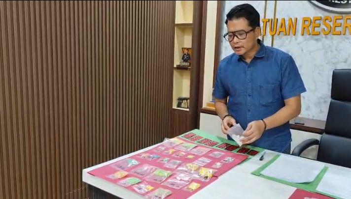 Undercover Buy Berbuah Hasil, Dua Pengedar Narkoba Dibekuk di Pekanbaru