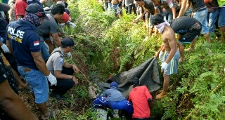  Sosok Mayat Remaja Ditemukan Terapung dalam Kanal 