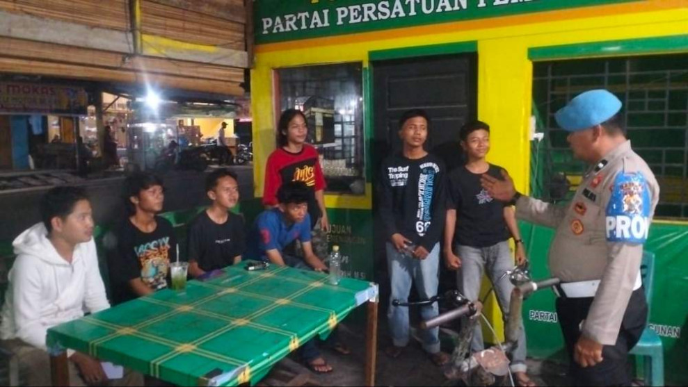 Sambangi Pemuda, Polsek Tempuling Ajak Partisipasi Sukseskan Pilkada 2024