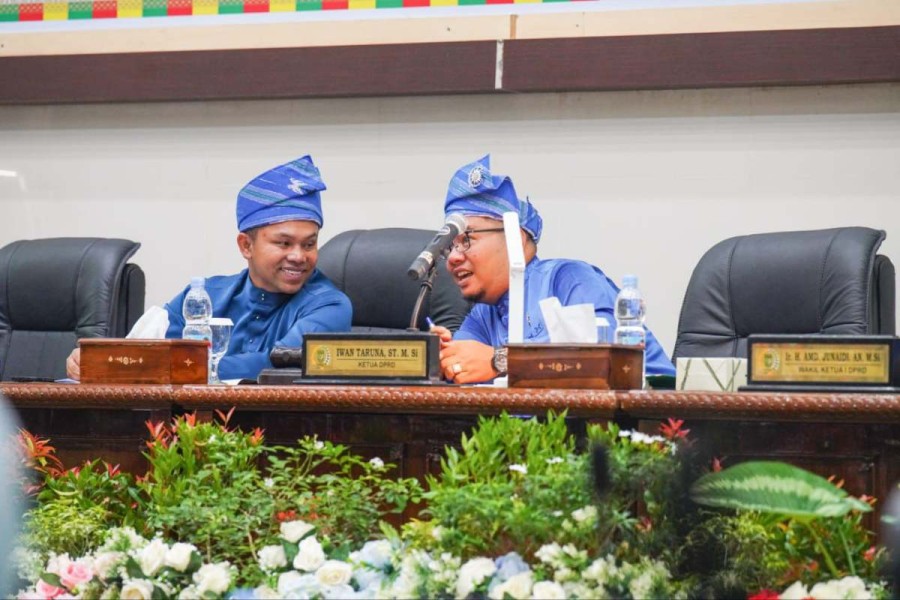 Hadiri HUT Inhil, Gubri Wahid Komit Bangun Kampung Halaman