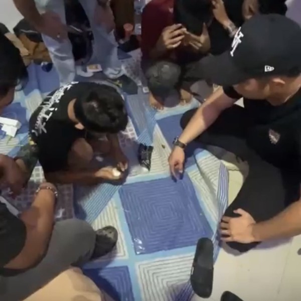 Polisi Ringkus 5 Orang Kasus Peredaran Sabu di Bukit Raya Pekanbaru