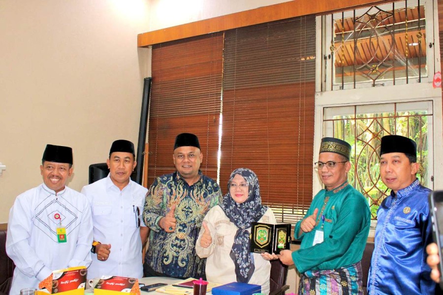 Bupati Siak Temui DLHK Riau, Bangun Sinergi Atasi Konflik Lahan dan Pembangunan Kampung