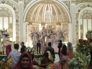 Jadi DPO, Plt Bupati Bengkalis Tidak Hadiri Resepsi Pernikahan Anaknya 