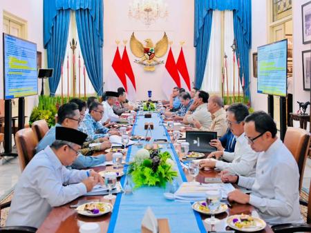 Presiden Prabowo Tunjuk Pratikno Jadi Koordinator Percepatan Penanganan Bencana di Sumatera