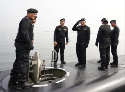 Penghargaan Khusus, Kapolri Disematkan Brevet Hiu Kencana 