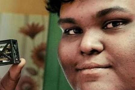Remaja India Sukses Buat Satelit Terkecil Dunia