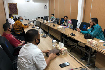 Bahas Kebijakan Strategis Pulihkan Ekonomi, OJK dan Kadin Riau Gelar Pertemuan