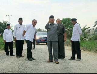 Bupati Inhil Tinjau Ruas Jalan Kotabaru-Pulau Kijang dan Selensen-Sungai Ara