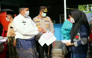 Di Tualang Siak Warga Cukup Datang ke UPT, Sudah Kantongi KTP