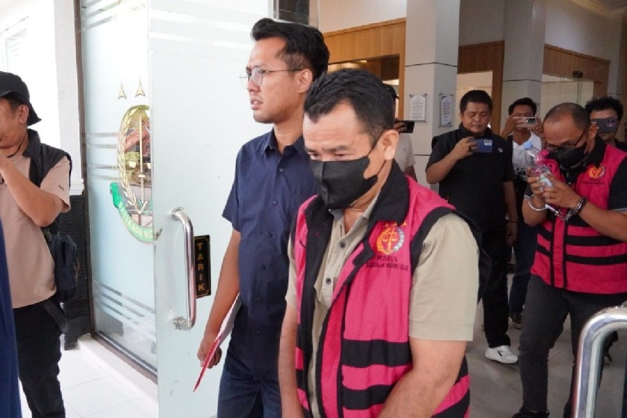 Kejari Siak Tahan 3 Tersangka Dugaan Pemerasan Proyek, Uang Rp421 Juta Disita