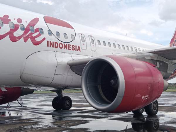Jarak Pandang Cuma 500 Meter! 3 Penerbangan di Bandara SSK II Pekanbaru Delay Akibat Kabut Asap