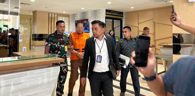 Kejati Akhirnya Tahan Mantan Ketua PMI Riau SAB  Atas Dugaan Korupsi Dana Hibah