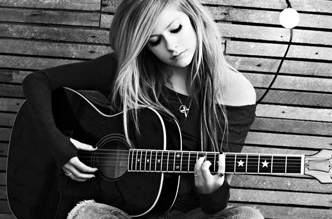 Avril Lavigne Rilis Lagu 