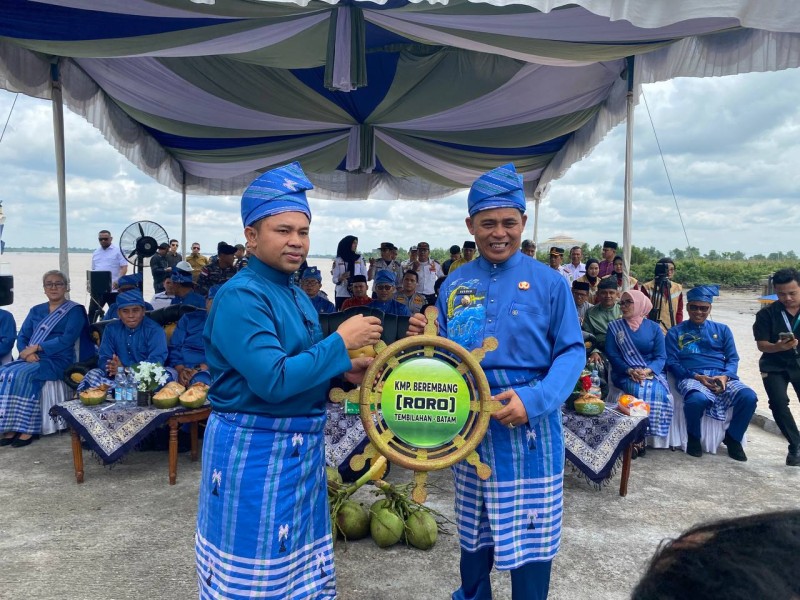 Gubri Wahid Dukung Aktivitas Ekonomi Masyarakat, Kapal Roro Jadi 'Kado' HUT Inhil