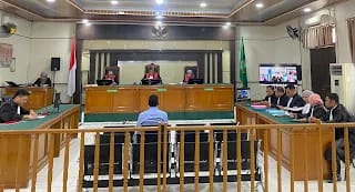 Eks Ketua DPRD Muslim  Jalani Sidang Perdana Korupsi Hotel Kuansing