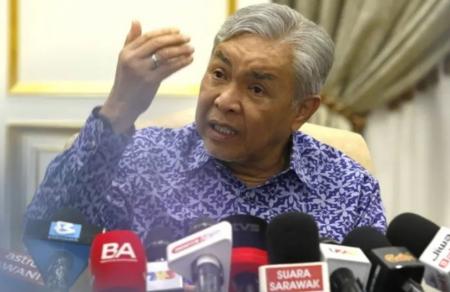 Tunggu Izin Indonesia, Malaysia Siapkan Pesawat Bombardier dan 3 Heli Bantu Padamkan Karhutla