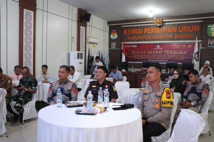 Kapolres Kuansing Hadiri Rapat Pleno Terbuka Pilkada 2024 dan Pastikan Situasi Kamtibmas Aman