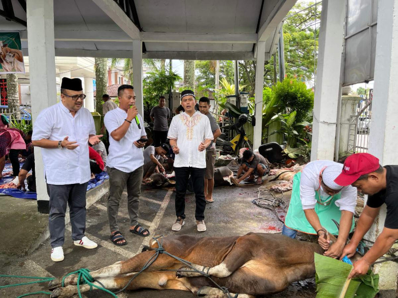 Dalam Rangka Idul Adha 1445 H, Kejati Maluku Sembelih 26 Hewan Kurban