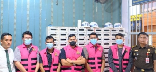 Selewengkan Dana KUR Rp60 Miliar, Kejari Kampar Tetapkan Lima Tersangka