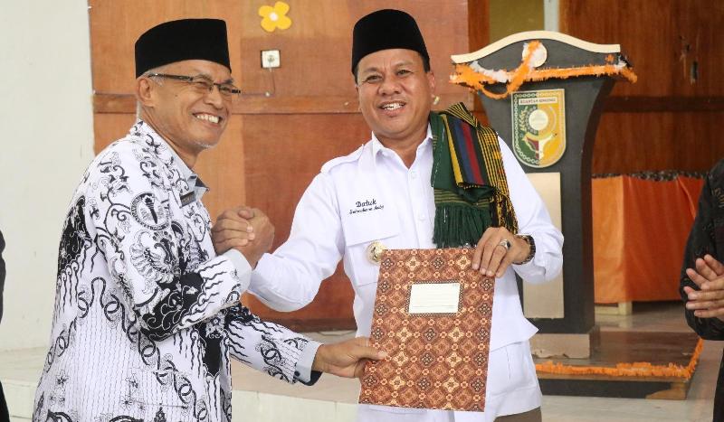 Gelar Seminar Pendidikan, Bupati Suhardiman: Saatnya Inuman Bangkit