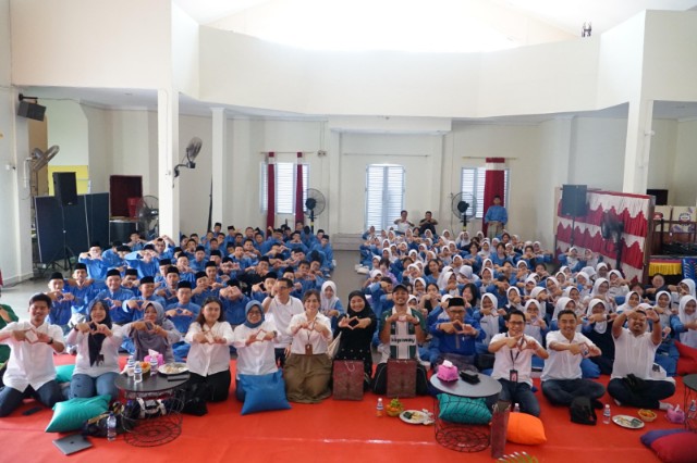 Telkomsel Digital Empowering for Community, Persiapkan Siswa SMAN 1 Tanjungpinang Hadapi Persaingan di Era Digital