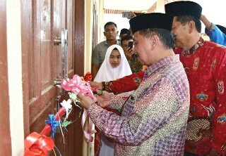 Hadiri Maulid, Wabup Rosman Resmikan Gedung MTs DDI Benteng