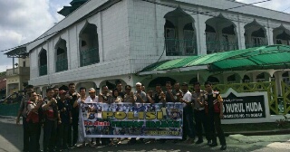 Polsek Lima Puluh Laksanakan Bersih Rumah Ibadah