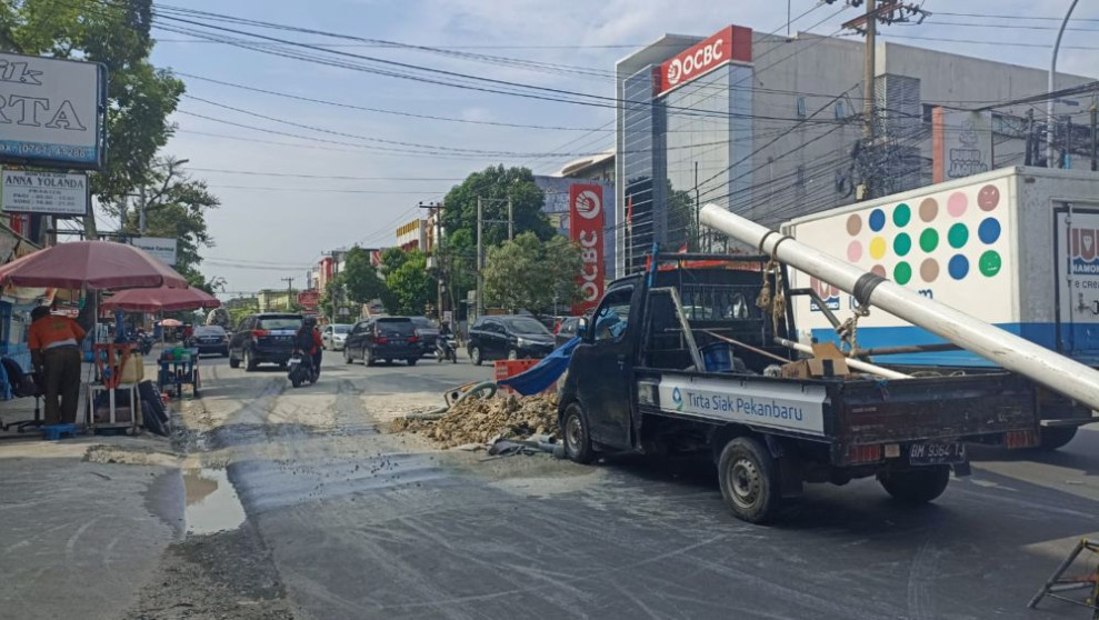 Jalan Ahmad Yani Mulus Digali PDAM, Begini Sikap PUPR Riau