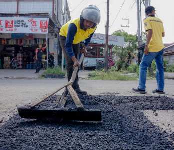 Pemko Pekanbaru Targetkan Perbaiki 280 Ruas Jalan di 2023