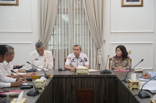 Gubri Syamsuar Mediasi PT.PEU dengan Masyarakat Kabun dan Tapung