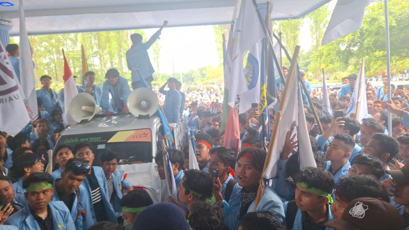 UKT Menuai Protes, Biaya Kuliah Mahal Jadi Momok Menakutkan