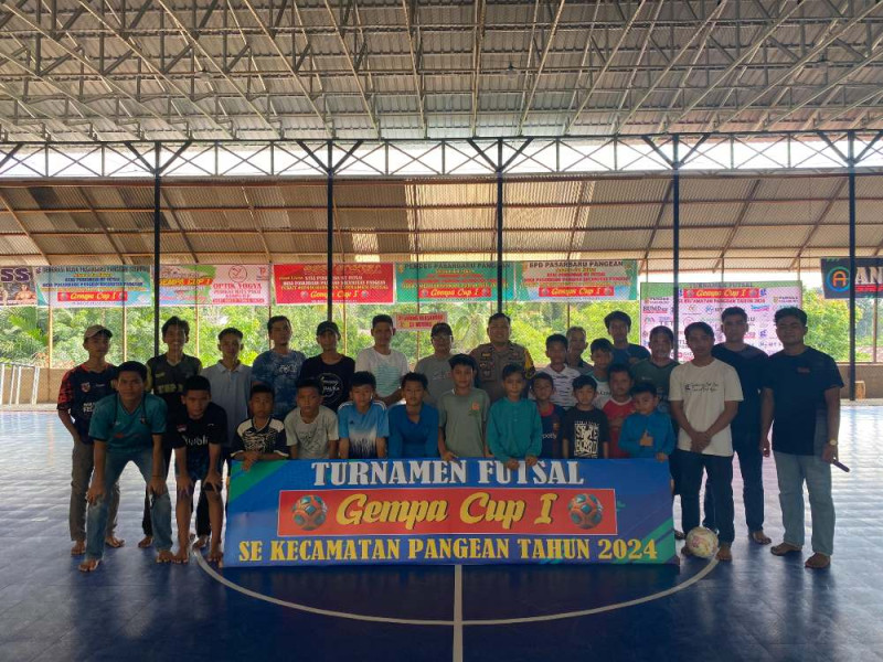 Polsek Pangean Hadiri Pembukaan Turnamen Futsal Gempa Cup I 2024 dan Sampaikan Pesan Cooling System